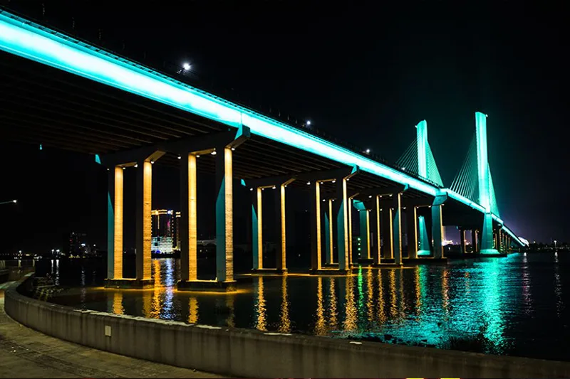 Road bridge tunnel LED lighting design support and installation adaptation